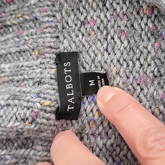 Talbots gray knitted button jacket size medium - Picture 4 of 4